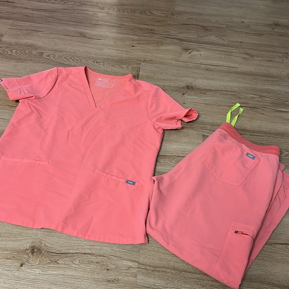 Figs Pants - Figs scrubs size large